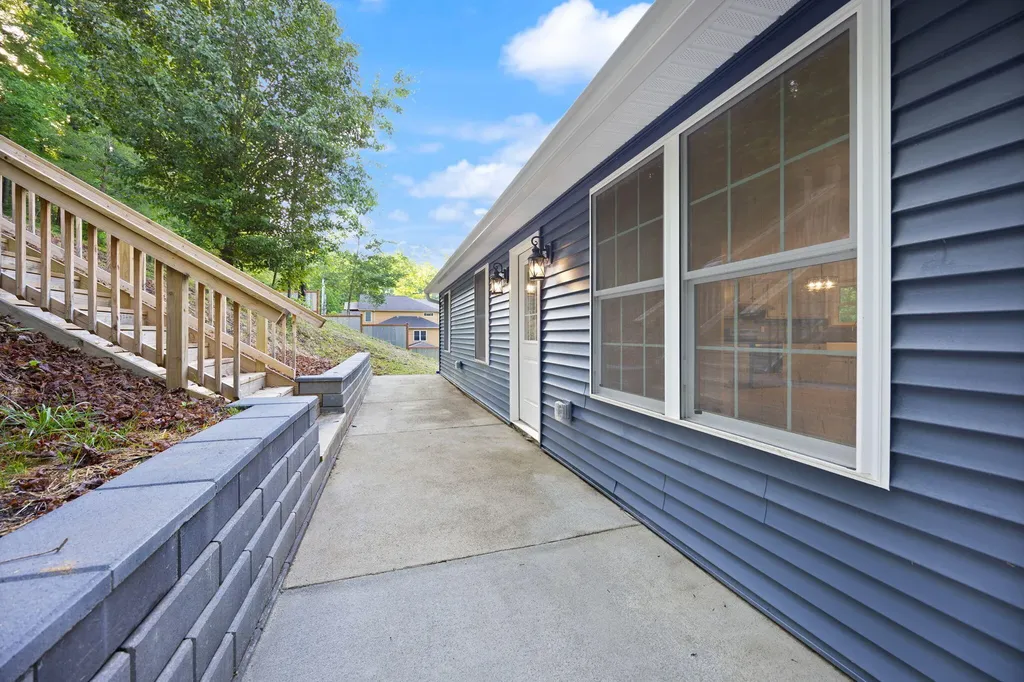 77 Grayson Lane London KY 40741