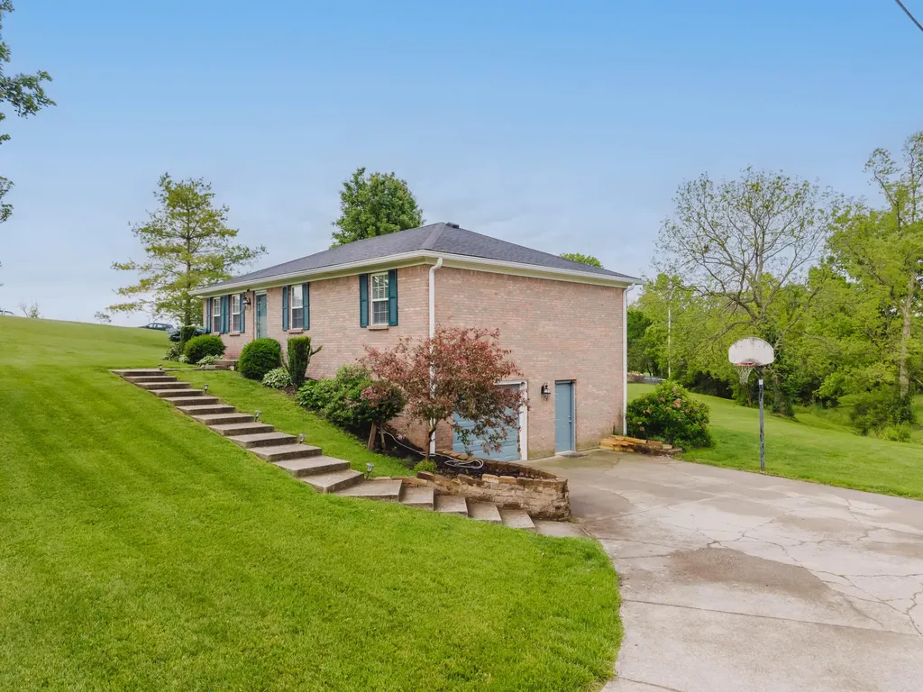 803 Boone Trail Road Richmond KY 40475