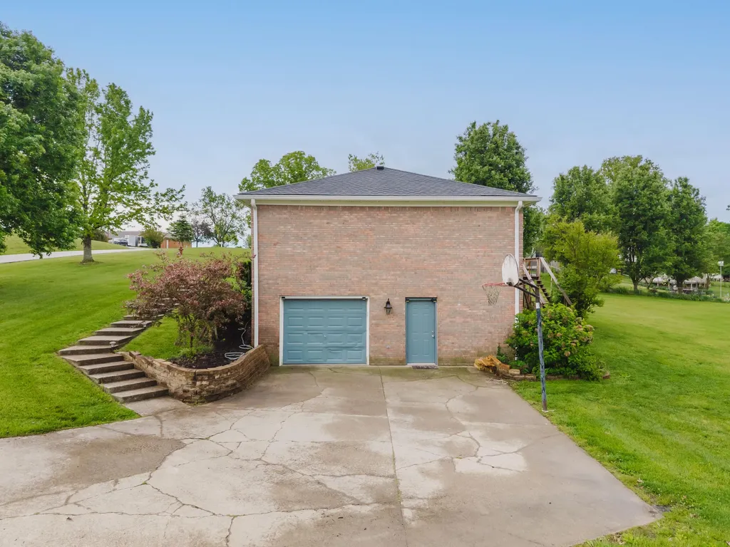 803 Boone Trail Road Richmond KY 40475