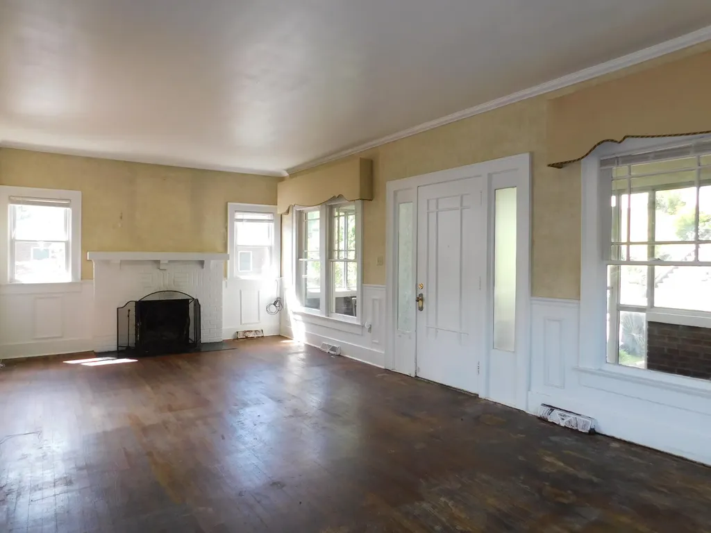 306 Ivy Street Harlan KY 40831