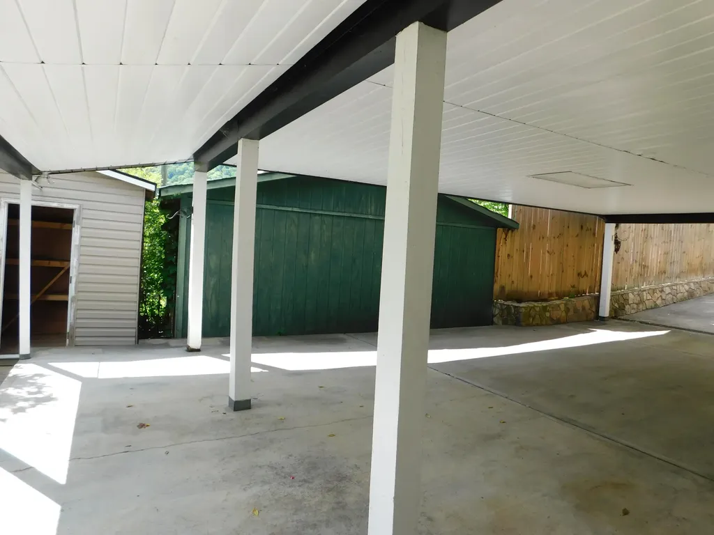 306 Ivy Street Harlan KY 40831
