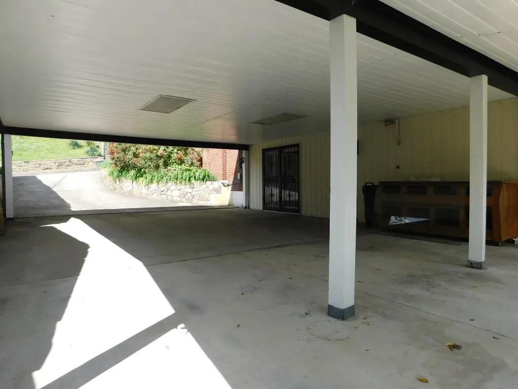 306 Ivy Street Harlan KY 40831