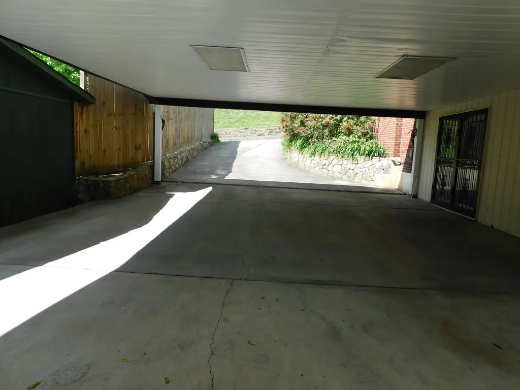 306 Ivy Street Harlan KY 40831