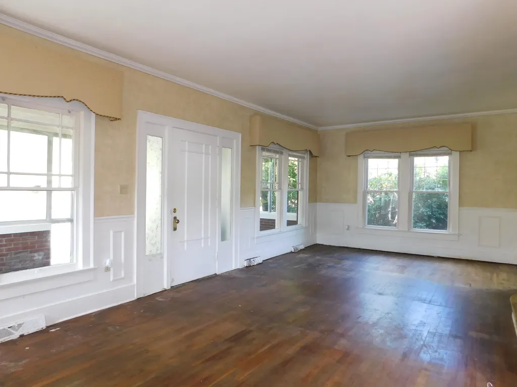 306 Ivy Street Harlan KY 40831