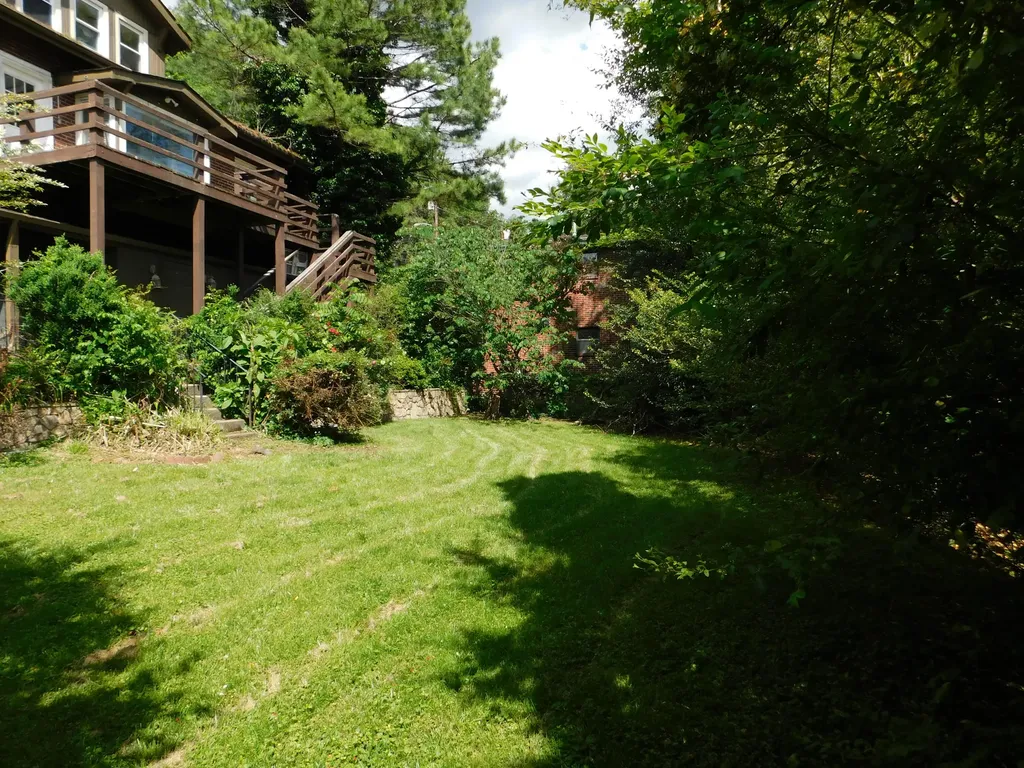 306 Ivy Street Harlan KY 40831