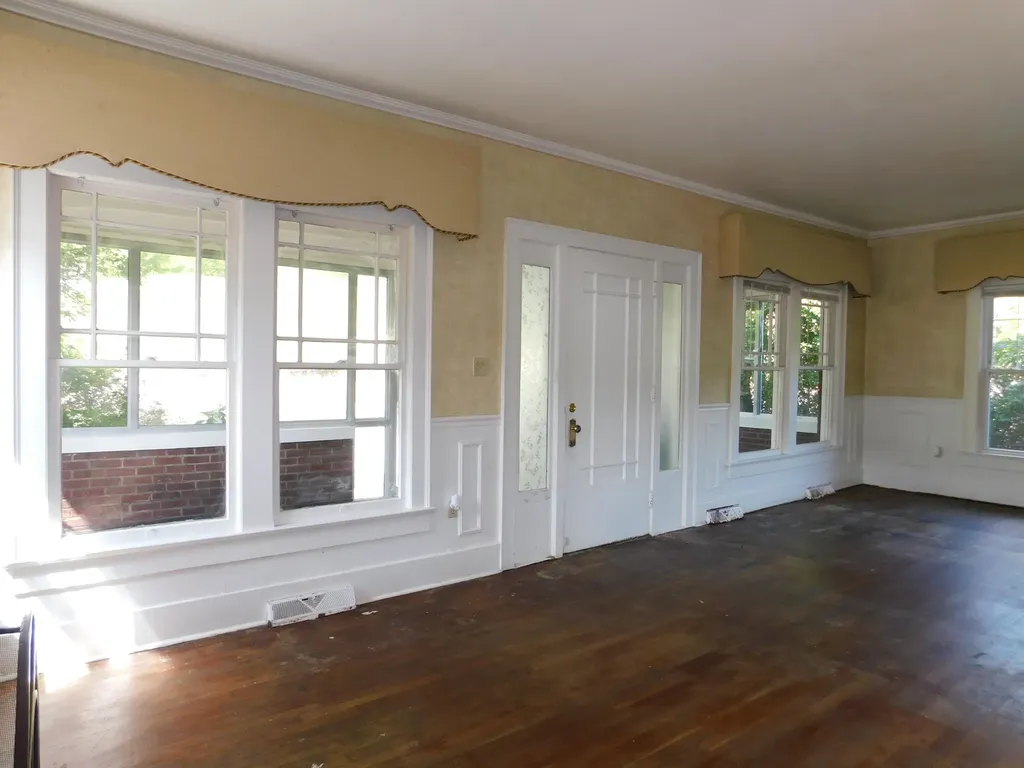 306 Ivy Street Harlan KY 40831