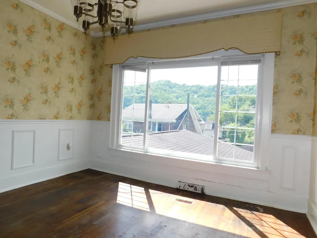 306 Ivy Street Harlan KY 40831