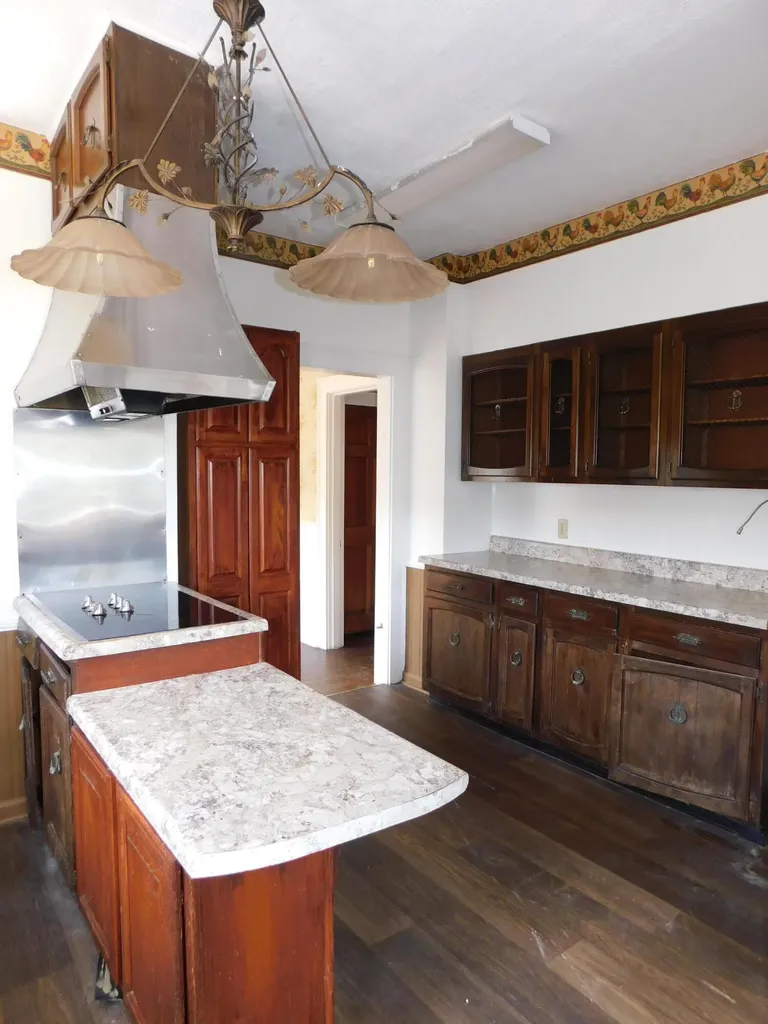 306 Ivy Street Harlan KY 40831