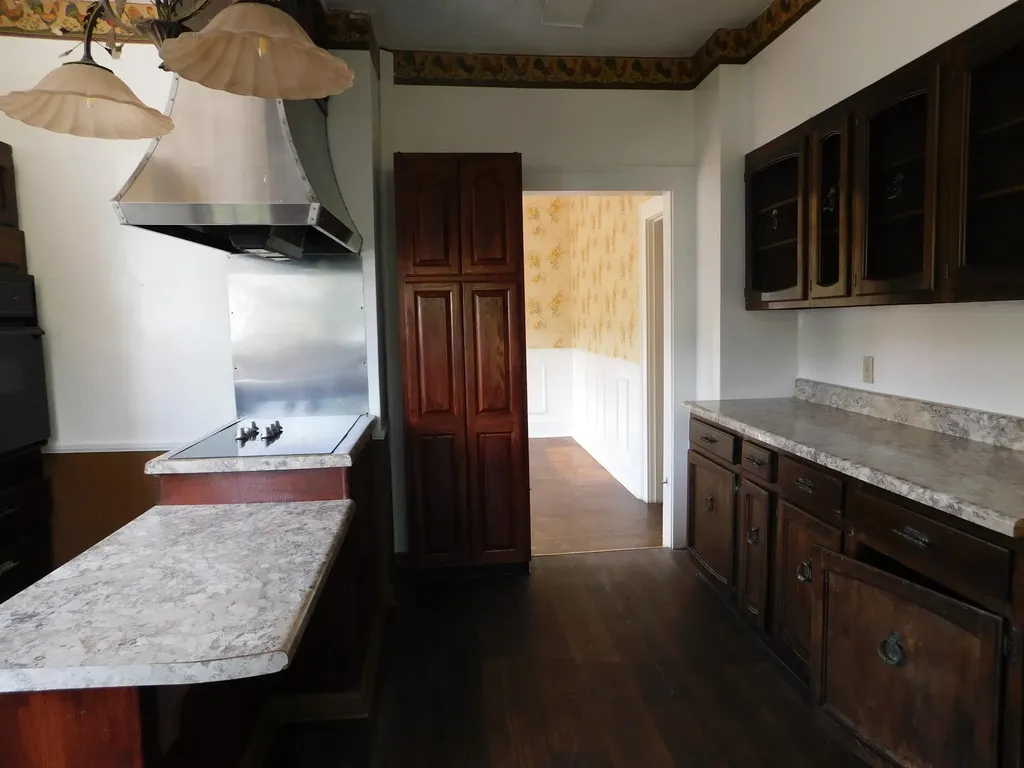 306 Ivy Street Harlan KY 40831