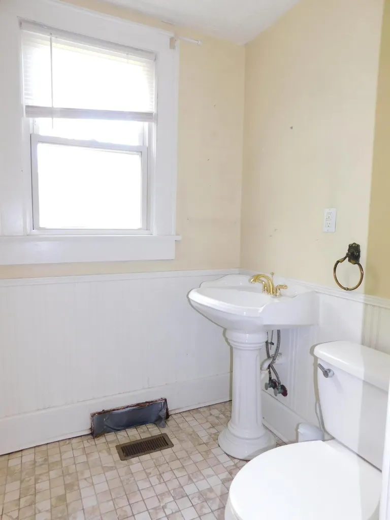 306 Ivy Street Harlan KY 40831