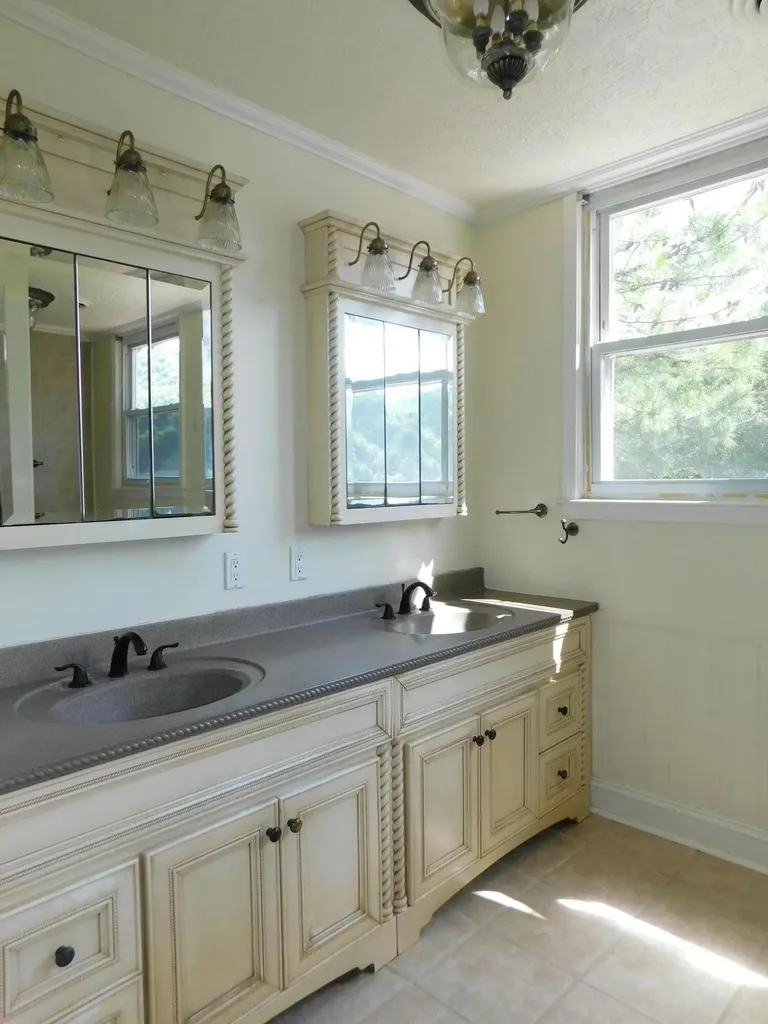 306 Ivy Street Harlan KY 40831