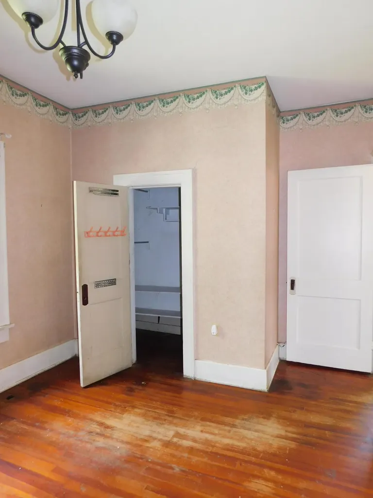 306 Ivy Street Harlan KY 40831