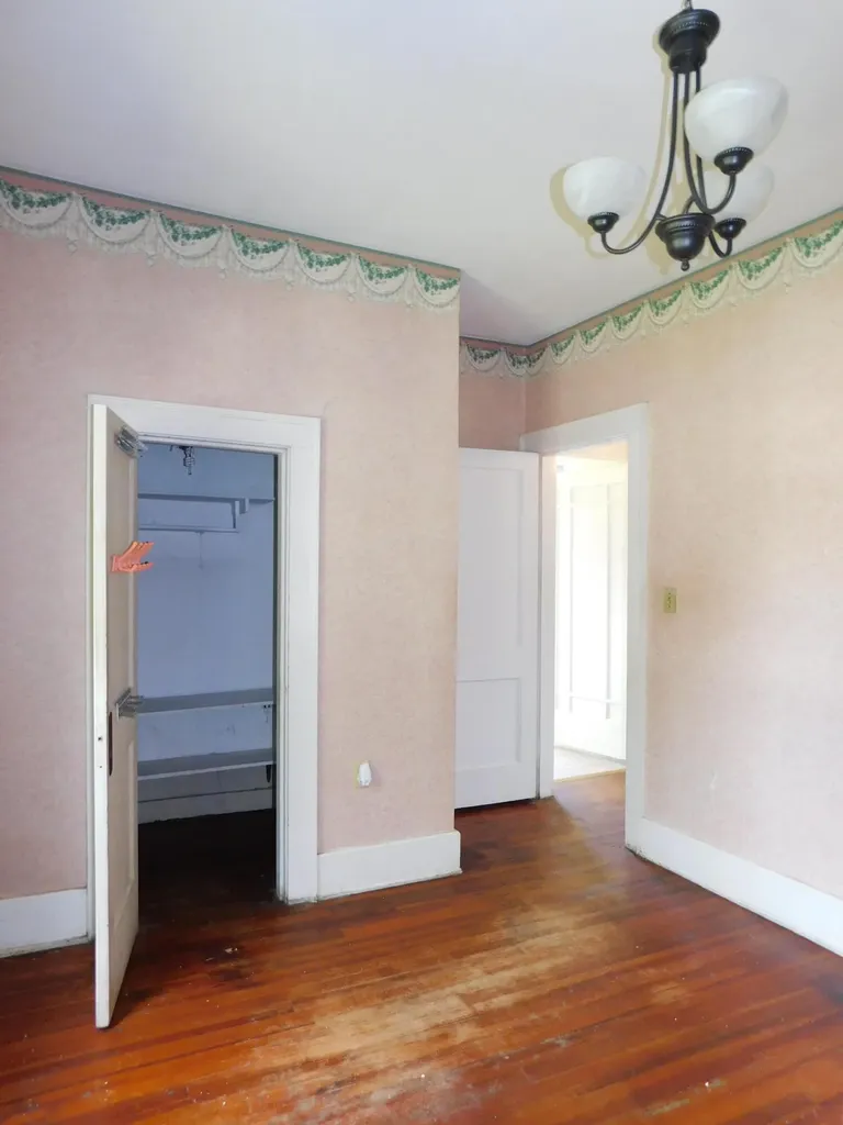 306 Ivy Street Harlan KY 40831