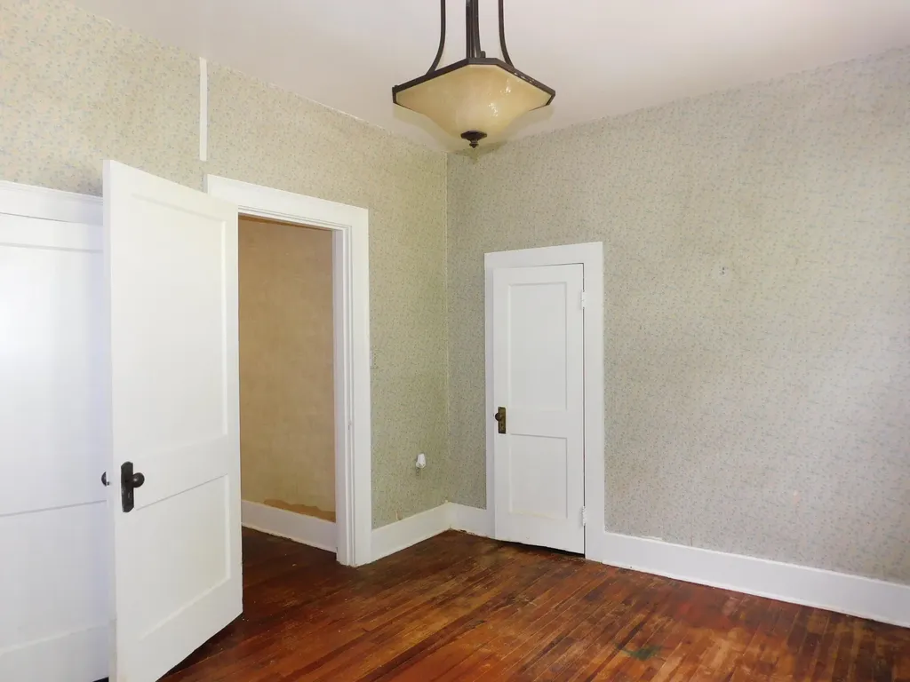 306 Ivy Street Harlan KY 40831