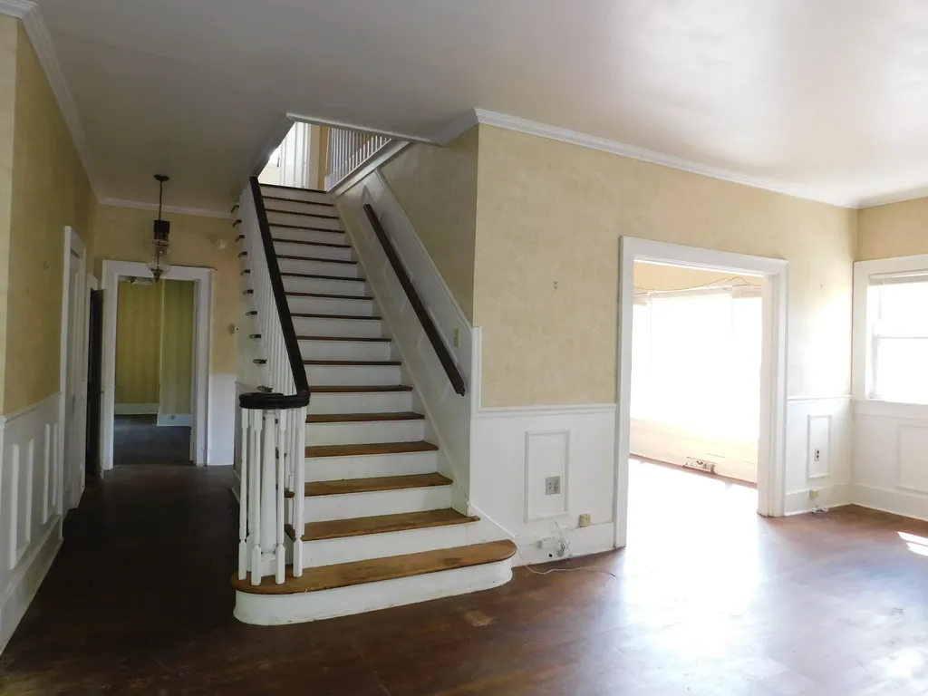 306 Ivy Street Harlan KY 40831