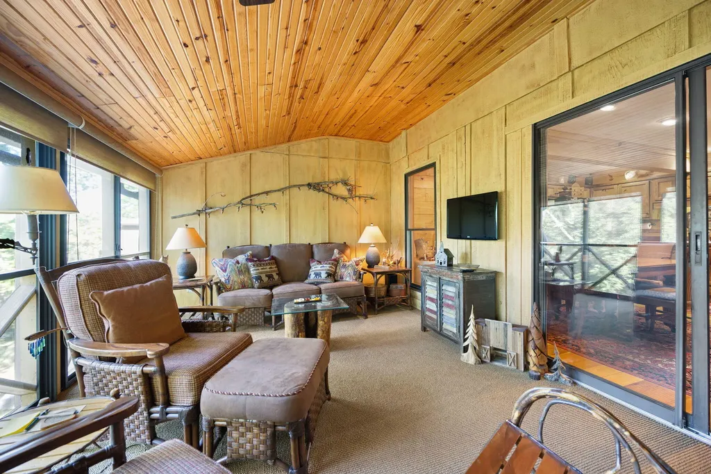 80-2 Woodson Bend Resort Bronston KY 42518