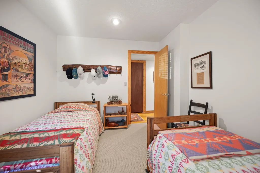 80-2 Woodson Bend Resort Bronston KY 42518