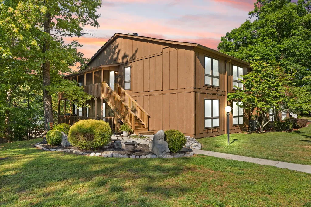 80-2 Woodson Bend Resort Bronston KY 42518