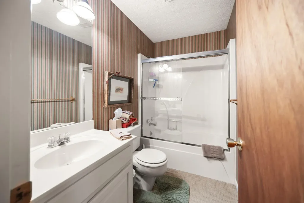 80-2 Woodson Bend Resort Bronston KY 42518