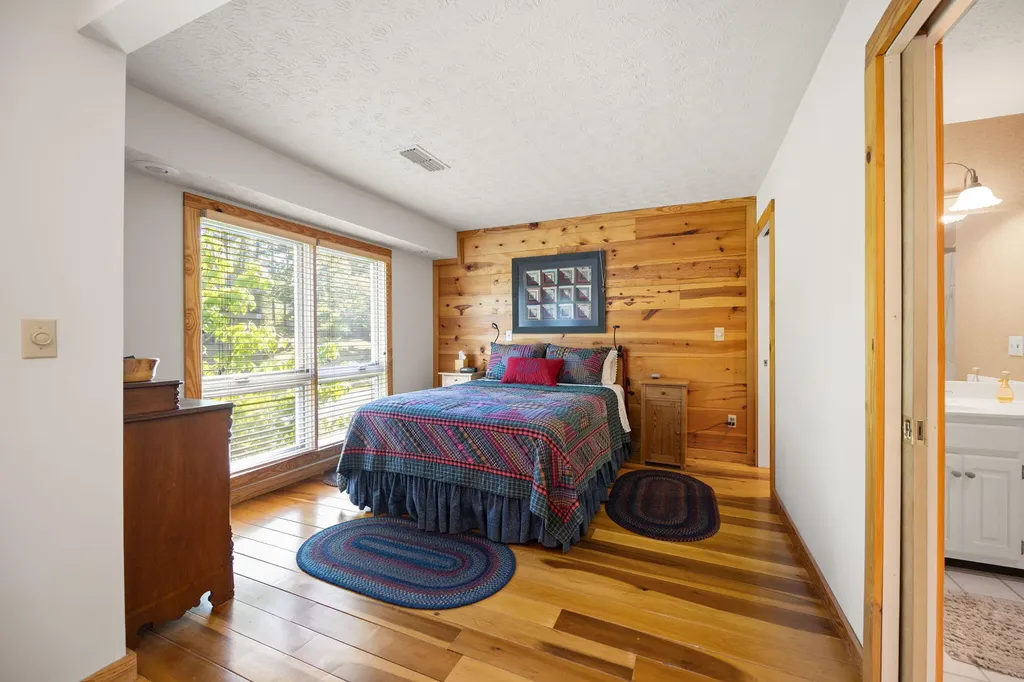 80-2 Woodson Bend Resort Bronston KY 42518