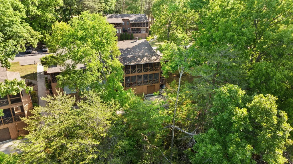 80-2 Woodson Bend Resort Bronston KY 42518