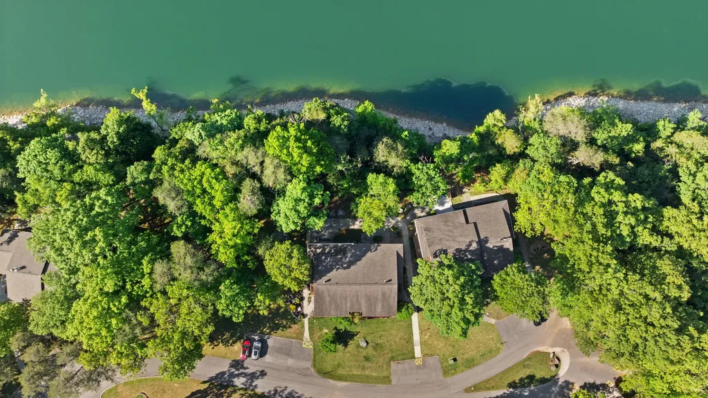 80-2 Woodson Bend Resort Bronston KY 42518