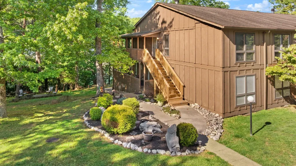 80-2 Woodson Bend Resort Bronston KY 42518