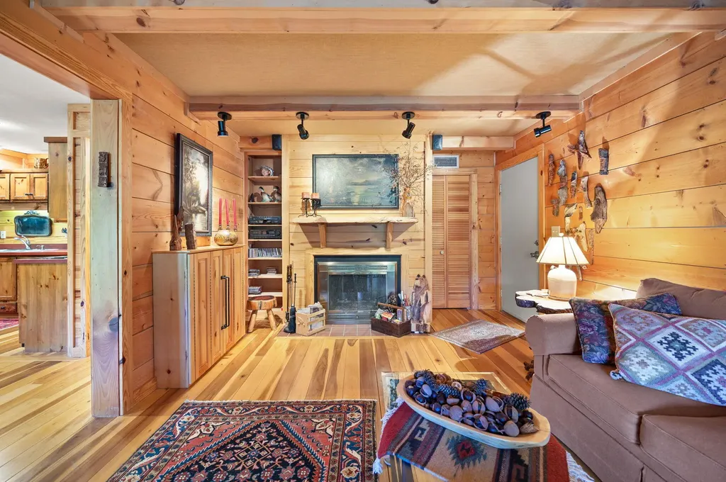 80-2 Woodson Bend Resort Bronston KY 42518