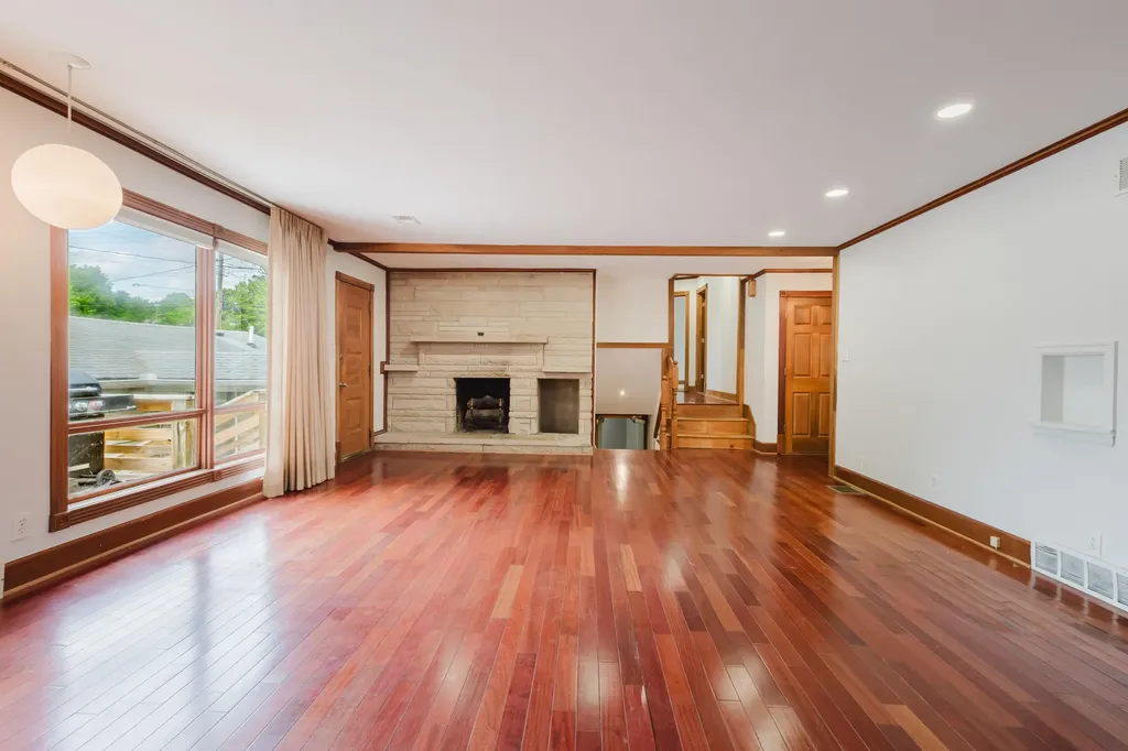 1857 Darien Drive Lexington KY 40504