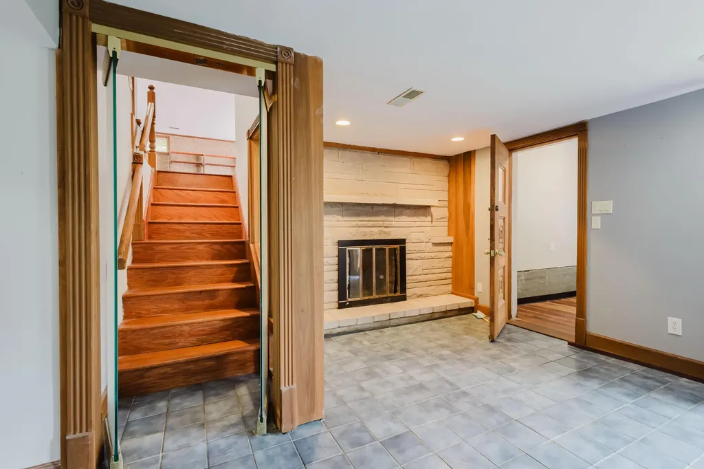 1857 Darien Drive Lexington KY 40504