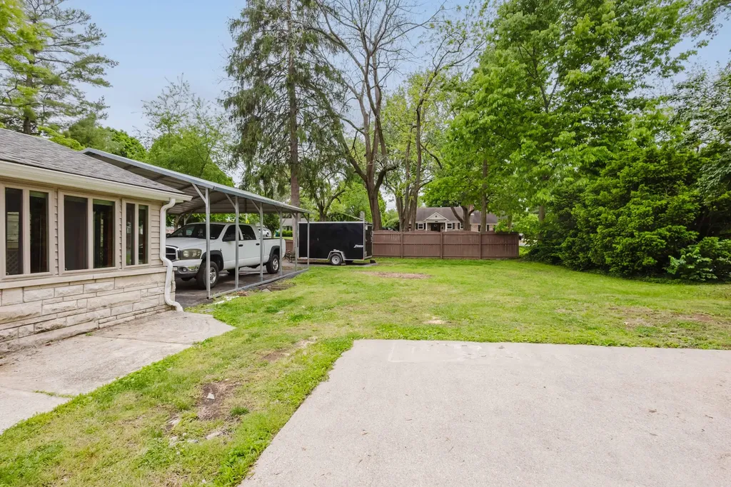 1857 Darien Drive Lexington KY 40504