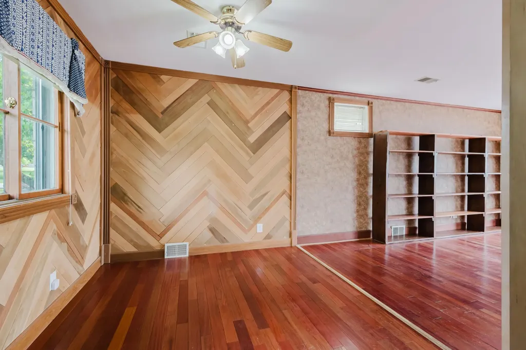 1857 Darien Drive Lexington KY 40504