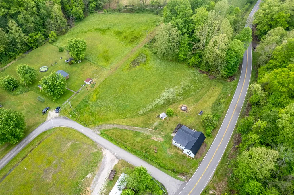 8855 Highway 191 West Liberty KY 41472