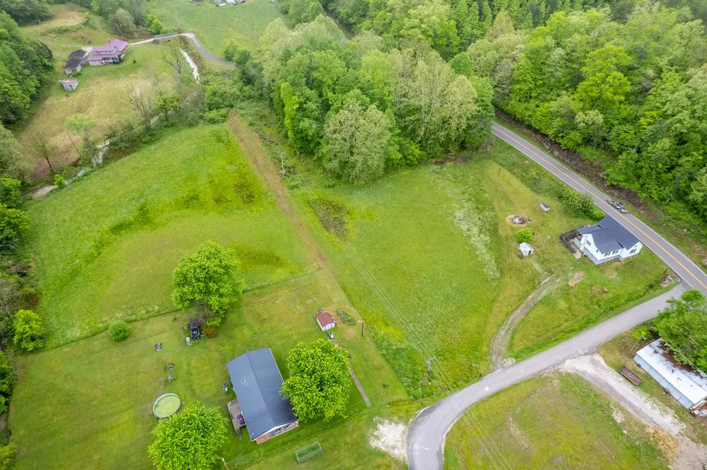 8855 Highway 191 West Liberty KY 41472