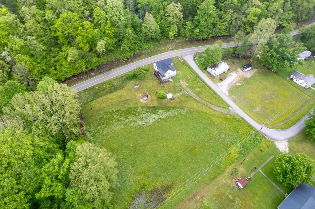 8855 Highway 191 West Liberty KY 41472