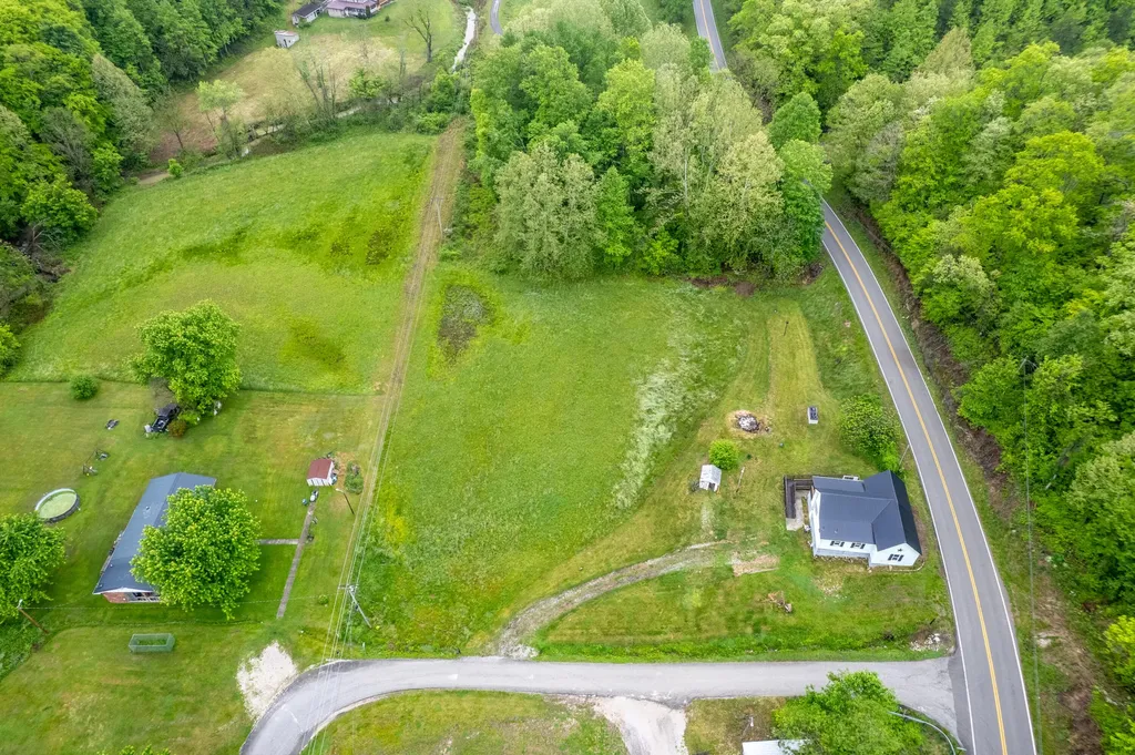 8855 Highway 191 West Liberty KY 41472