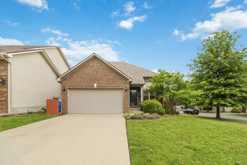 2560 Spring Valley Loop Lexington KY 40511