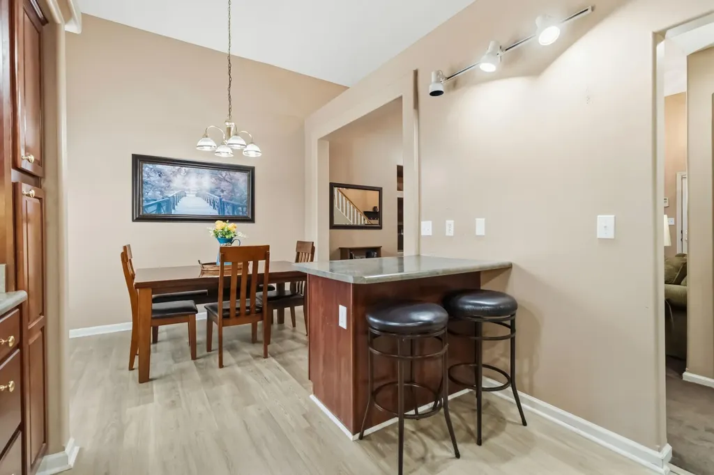 2560 Spring Valley Loop Lexington KY 40511