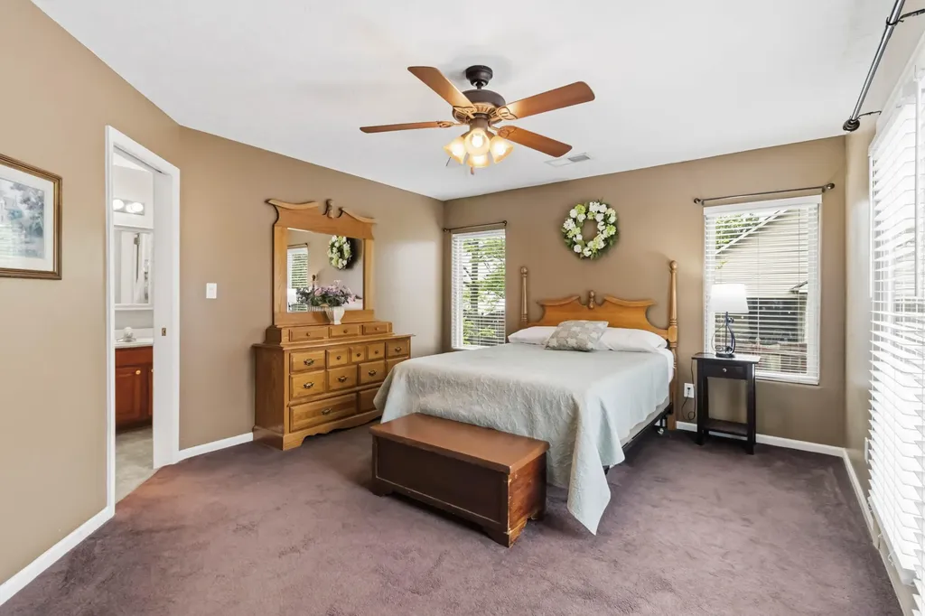 2560 Spring Valley Loop Lexington KY 40511