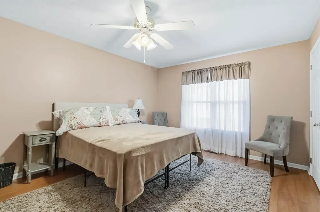 2560 Spring Valley Loop Lexington KY 40511
