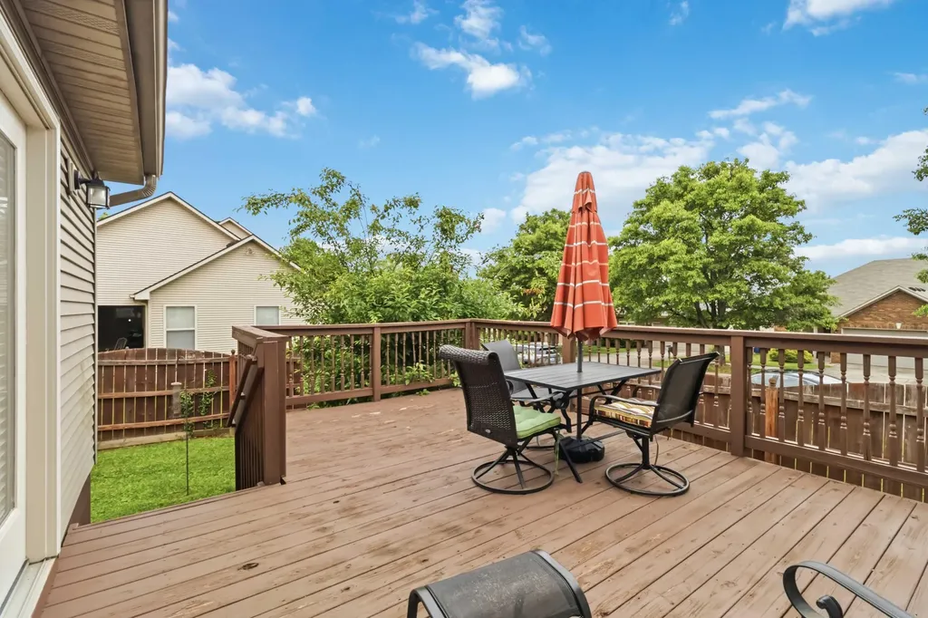 2560 Spring Valley Loop Lexington KY 40511