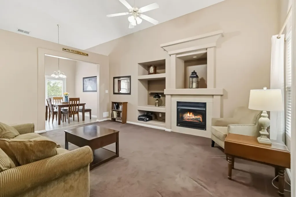 2560 Spring Valley Loop Lexington KY 40511