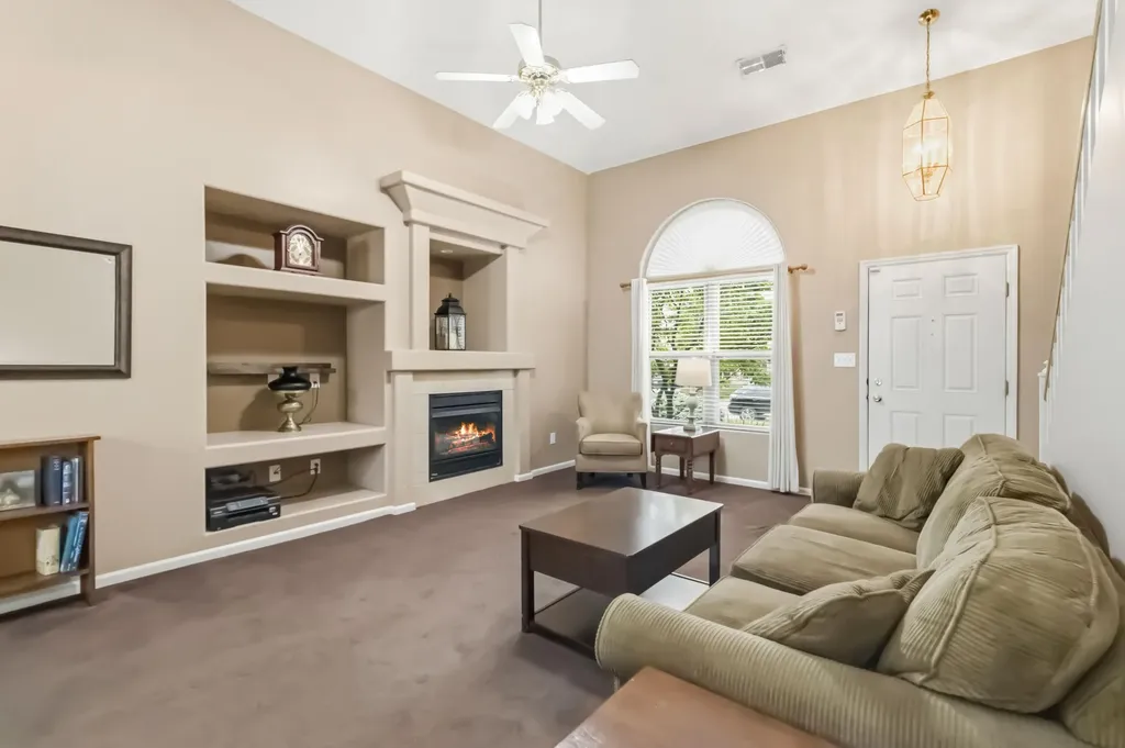 2560 Spring Valley Loop Lexington KY 40511
