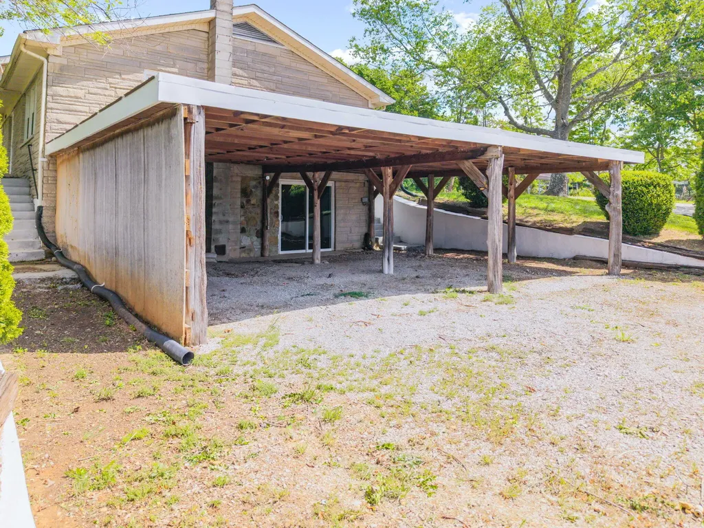 9210 Ky-1247 Eubank KY 42567