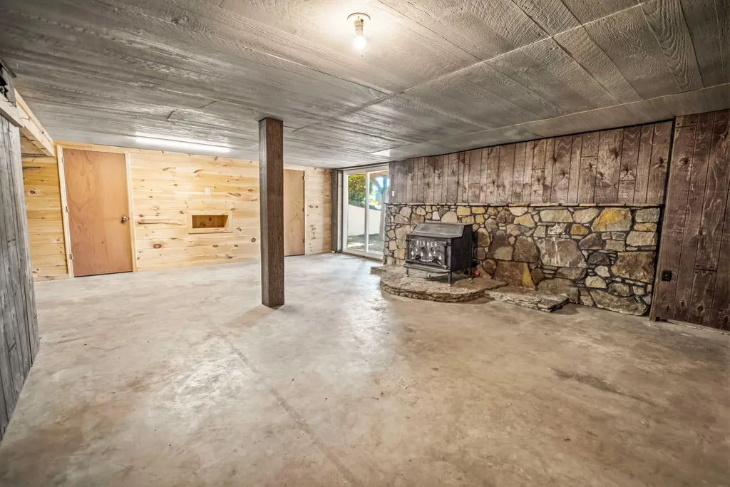 9210 Ky-1247 Eubank KY 42567