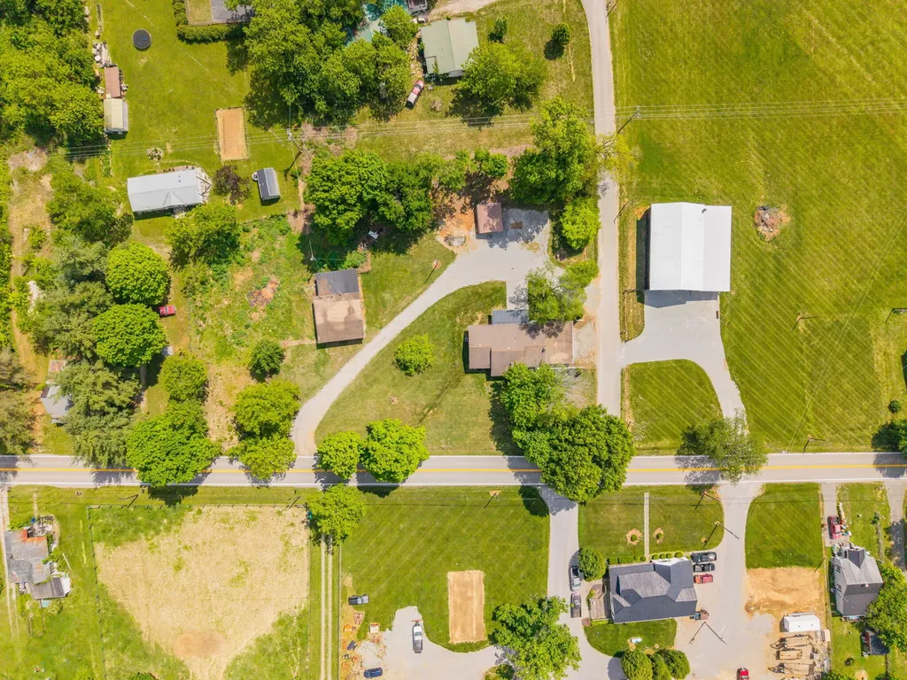 9210 Ky-1247 Eubank KY 42567