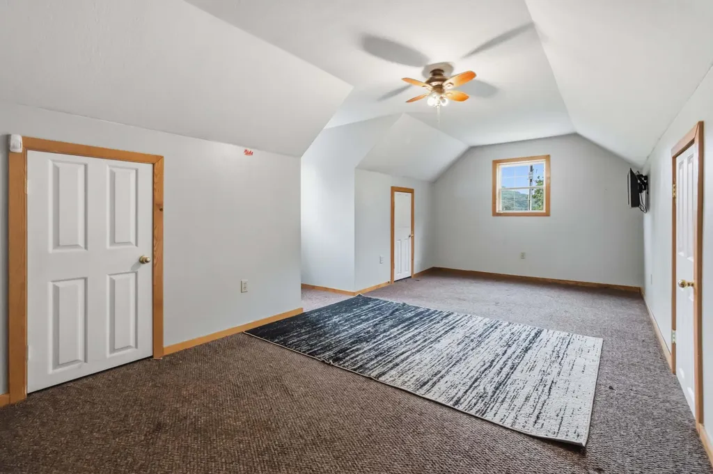 4330 Kentucky 906 Hustonville KY 40437