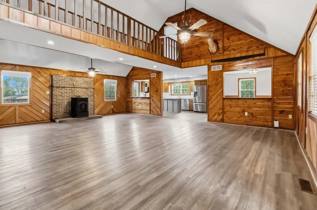 4330 Kentucky 906 Hustonville KY 40437