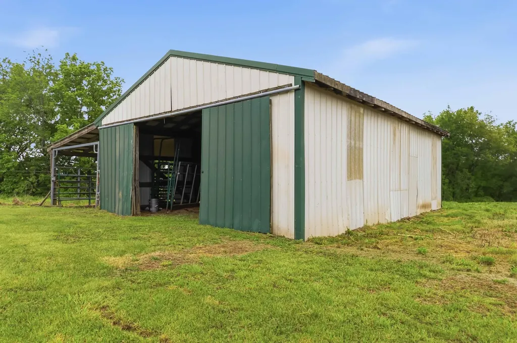 4330 Kentucky 906 Hustonville KY 40437