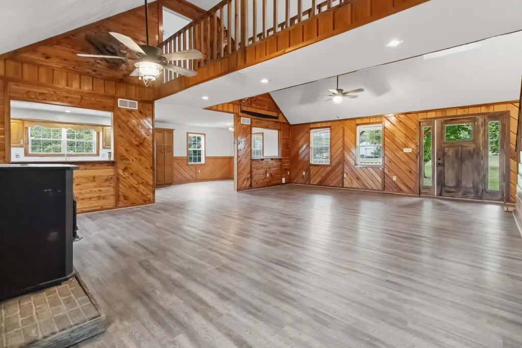 4330 Kentucky 906 Hustonville KY 40437